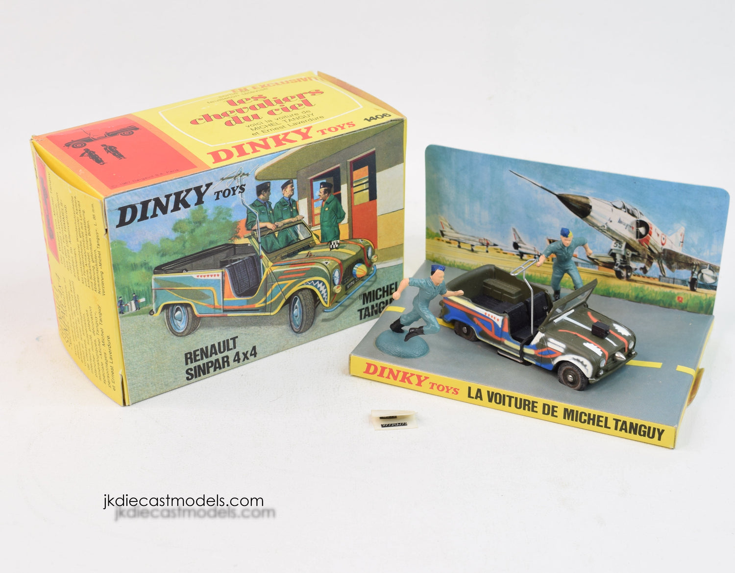 Fiche DINKY TOYS Renault Sinpar 4x4 Gendarmerie 1969 – Document Vintage Excellent état