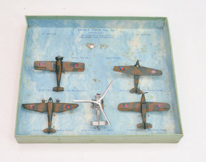 Dinky Toys Gift Set 66 Camouflaged Aeroplane set from 11/1940 Near Mint/Boxed (Incomplete)