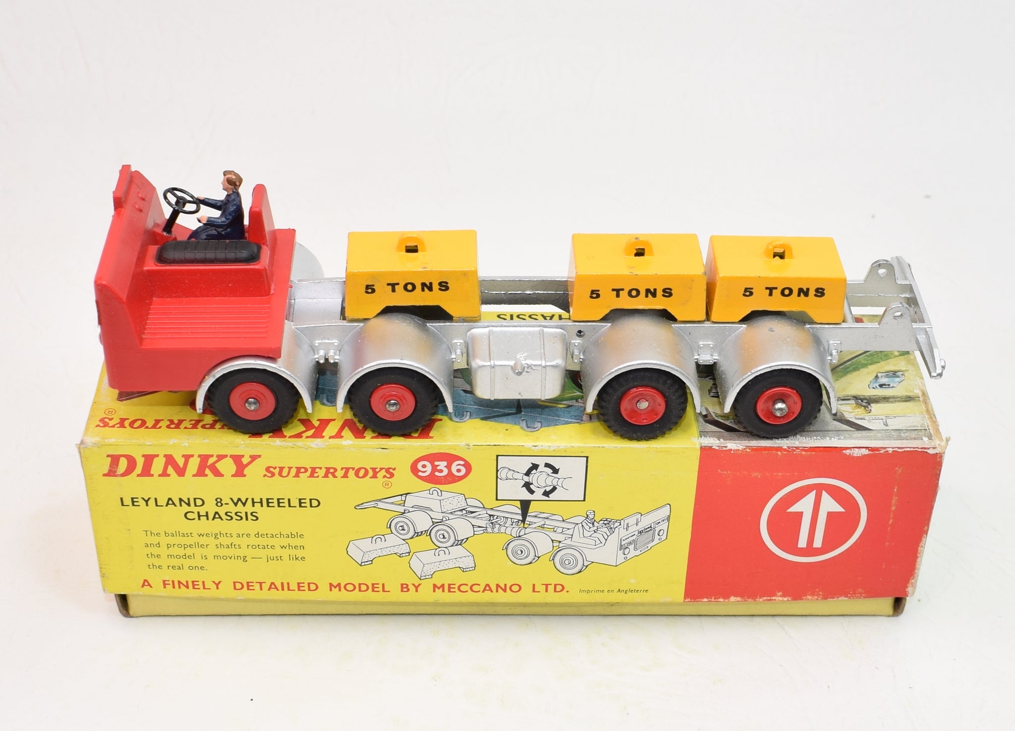A Dinky Supertoys No. 936 Leyland 8-wheeled chassis, a No A Dinky Supertoys No. 936 Leyland 8-wheeled chassis, a No