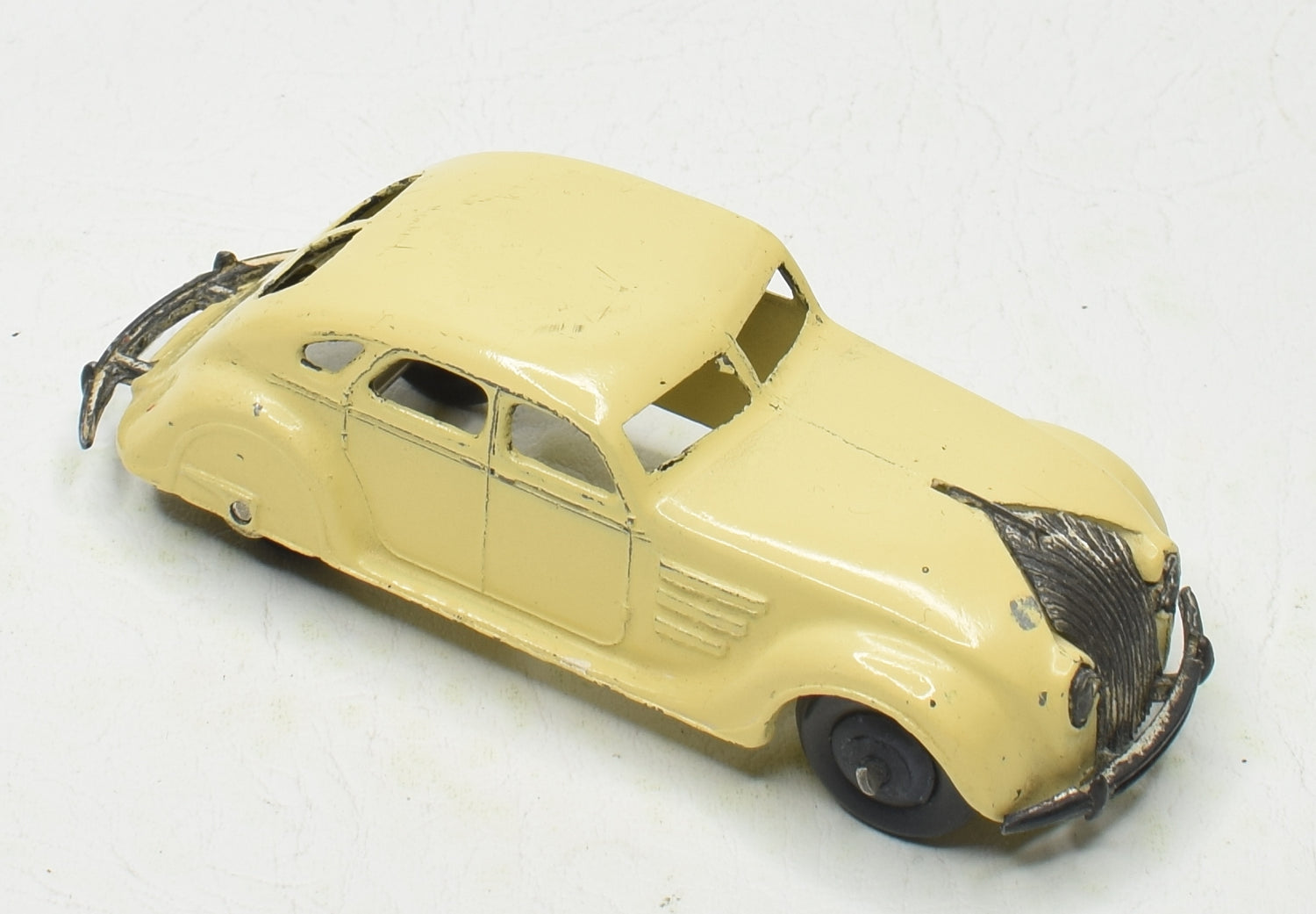 Dinky Toys 30a Chrysler Airflow Near/Mint 'Carlton' Collection