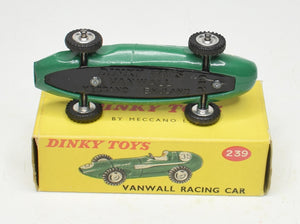 Dinky toys 239 Vanwall Very Near Mint/Boxed