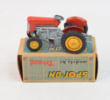 Spot-on 137 Massey-Ferguson Tractor Very Near Mint/Boxed (Red wheel arches)