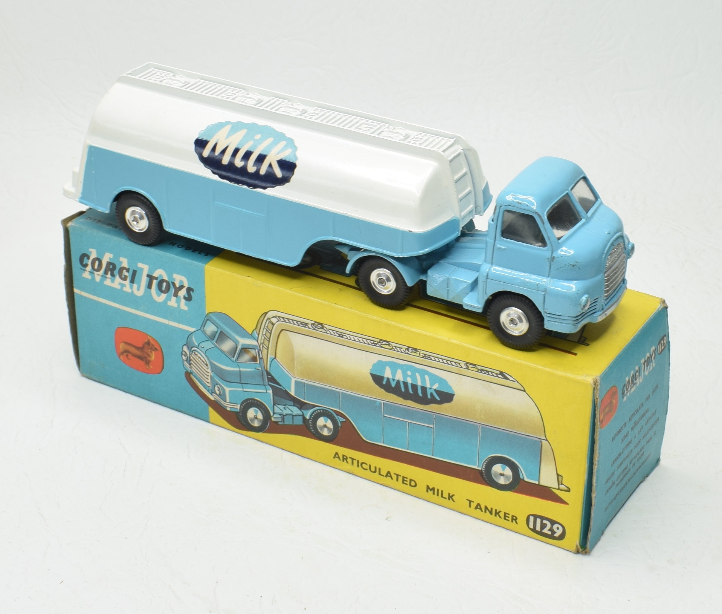 Corgi toys 1129 'Milk' Tanker Very Near Mint/Boxed – JK DIE-CAST 