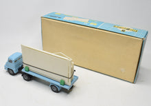 Spot-on 111A/0G Thames Trader with Garage kit Very Near Mint/Boxed