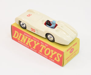 Dinky toys 237 Mercedes Benz Virtually Mint/Boxed (Gloss cream) DT