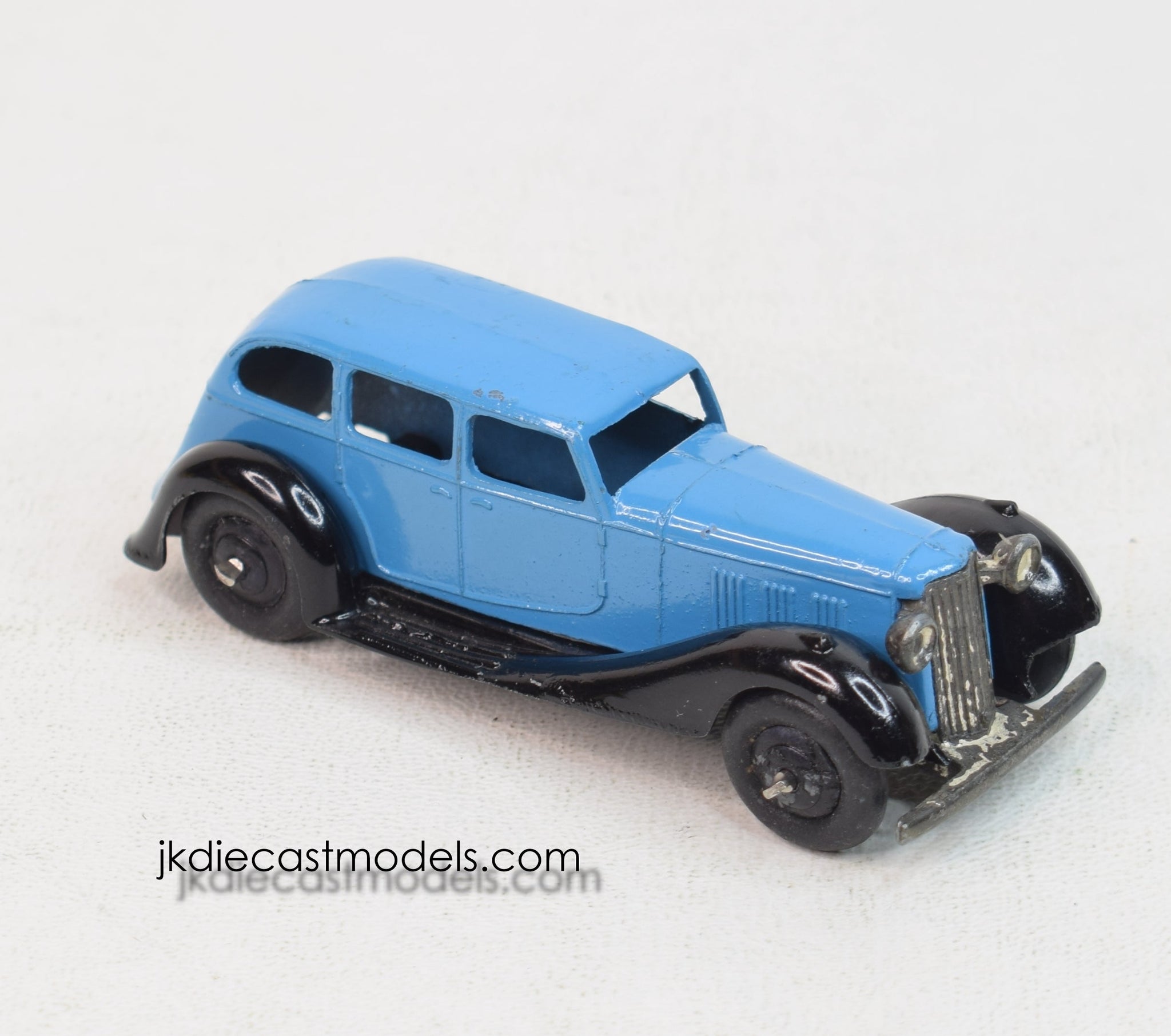 DINKY TOYS ALFA ROMÉO 1900 SUPER SPRINT AVEC BOÎTE D ORIGINE DINKY TOYS ALFA ROMÉO 1900 SUPER SPRINT AVEC BOÎTE D ORIGINE