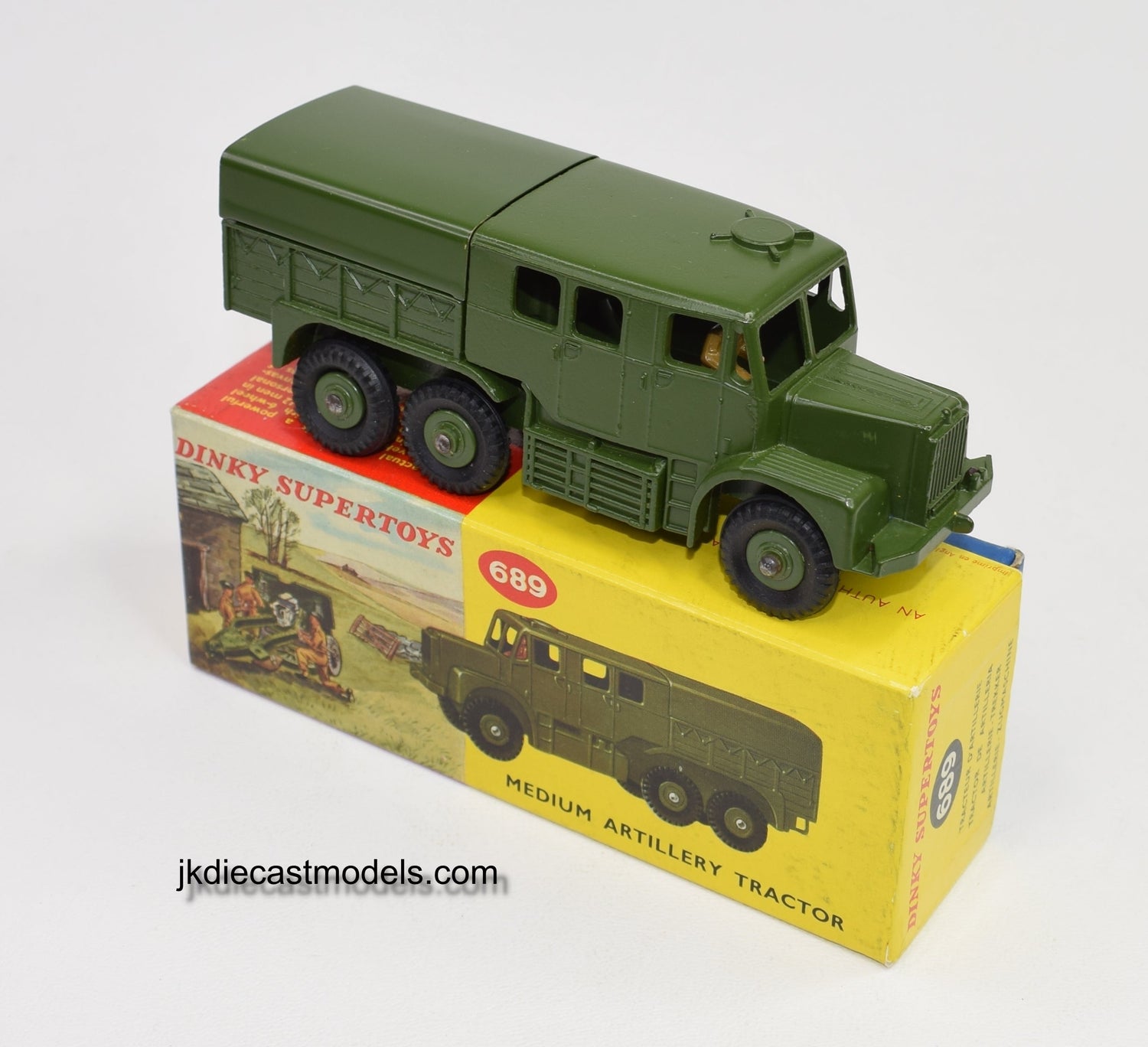 Dinky toys 689 Medium Artillery Tractor Virtually Mint/Lovely box (Plastic hubs)