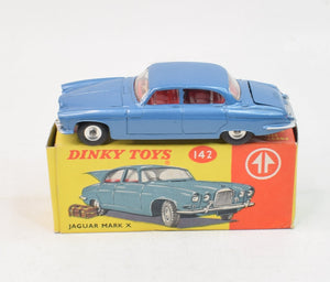 Dinky Toys 142 Jaguar Mark X Virtually Mint/Boxed (Rare graphite grey baseplate)