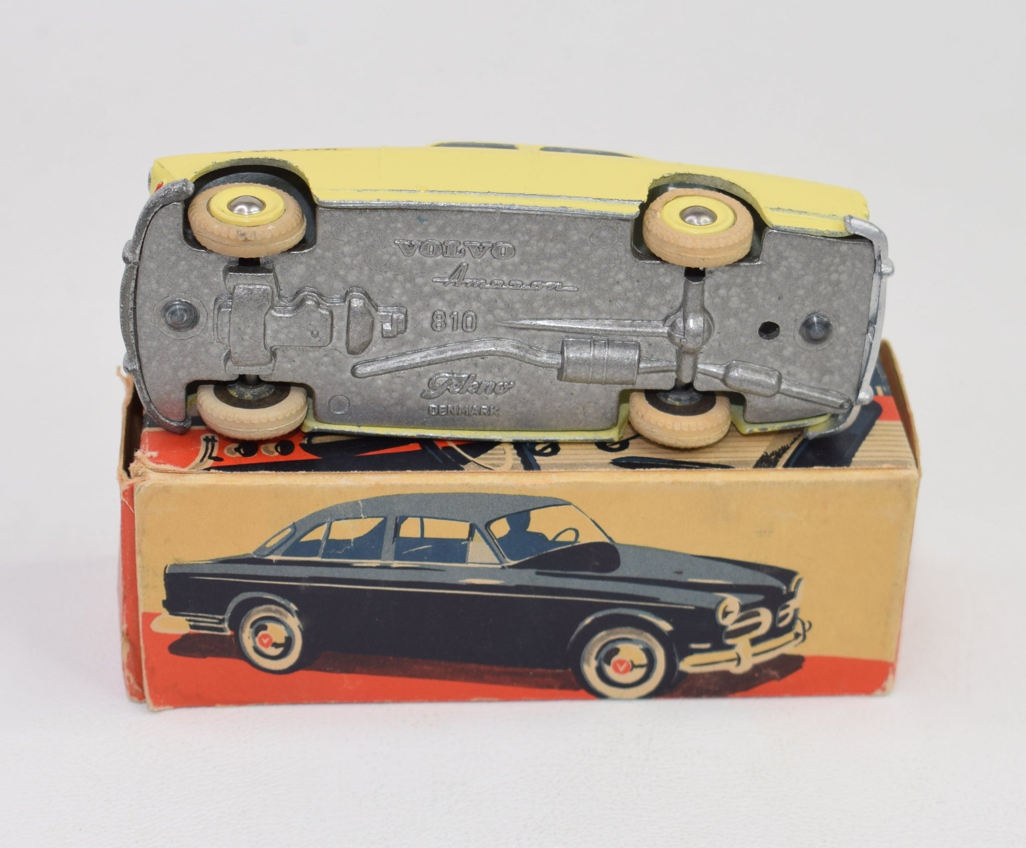 Tekno 810 Volvo Amazon Very Near Mint/Boxed – JK DIE-CAST MODELS