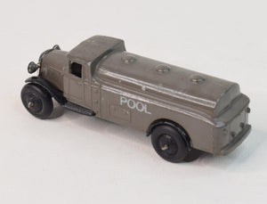 Dinky toy 25d Petrol 'POOL' Tanker Very Near Mint