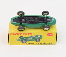 Dinky toys 239 Vanwall Virtually Mint/Nice box (RN26 decals)