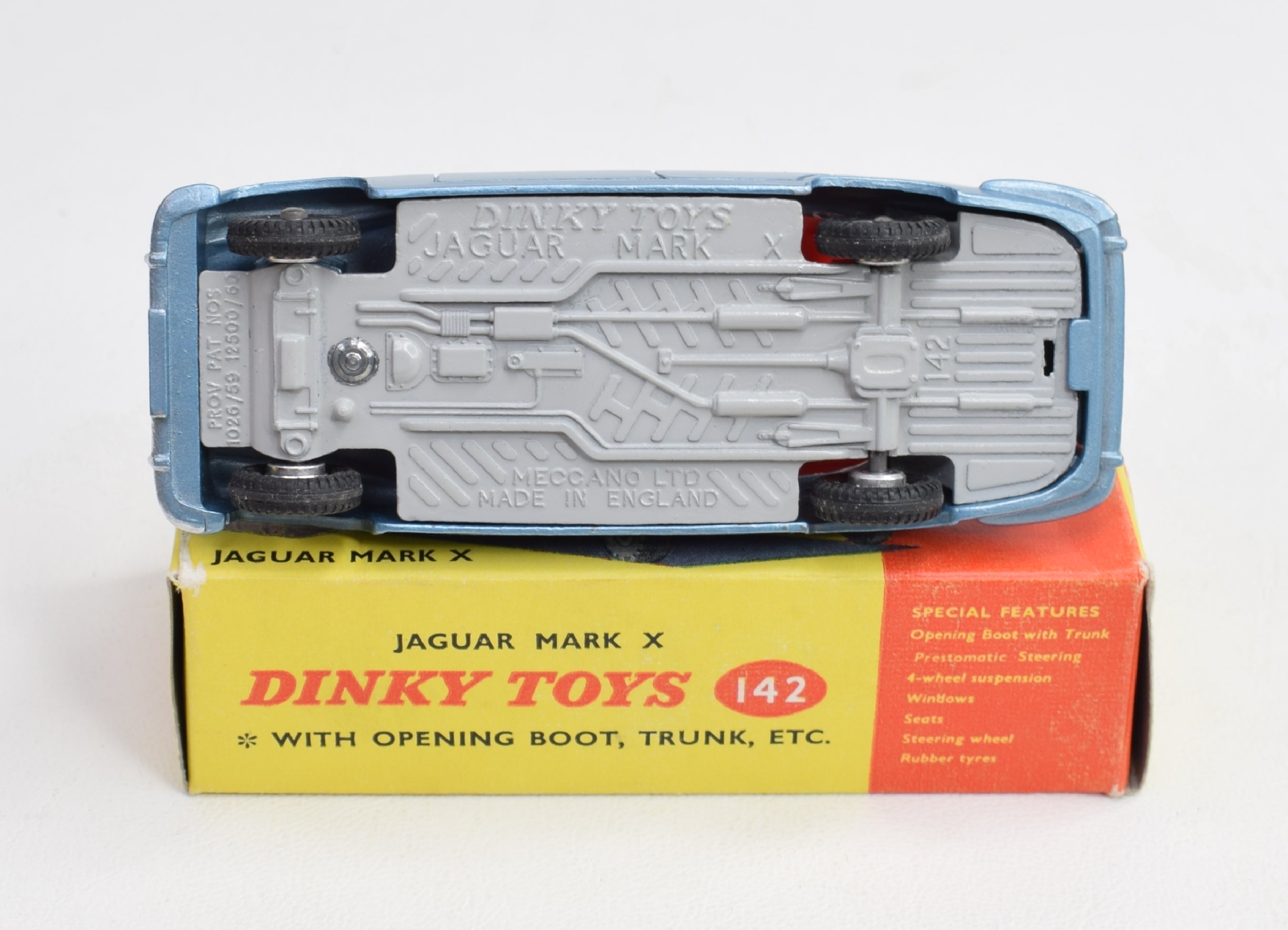 Dinky Toys 142 Jaguar Mark X Very Near Mint/Boxed 'Carlton