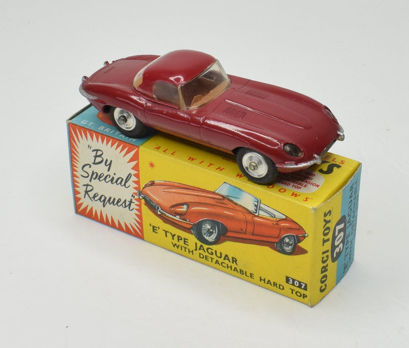 コーギー　ミニカー　CORGI TOYS 307 E TYPE JAGUAR DSC_9002_d02f7167-5770-4a16-