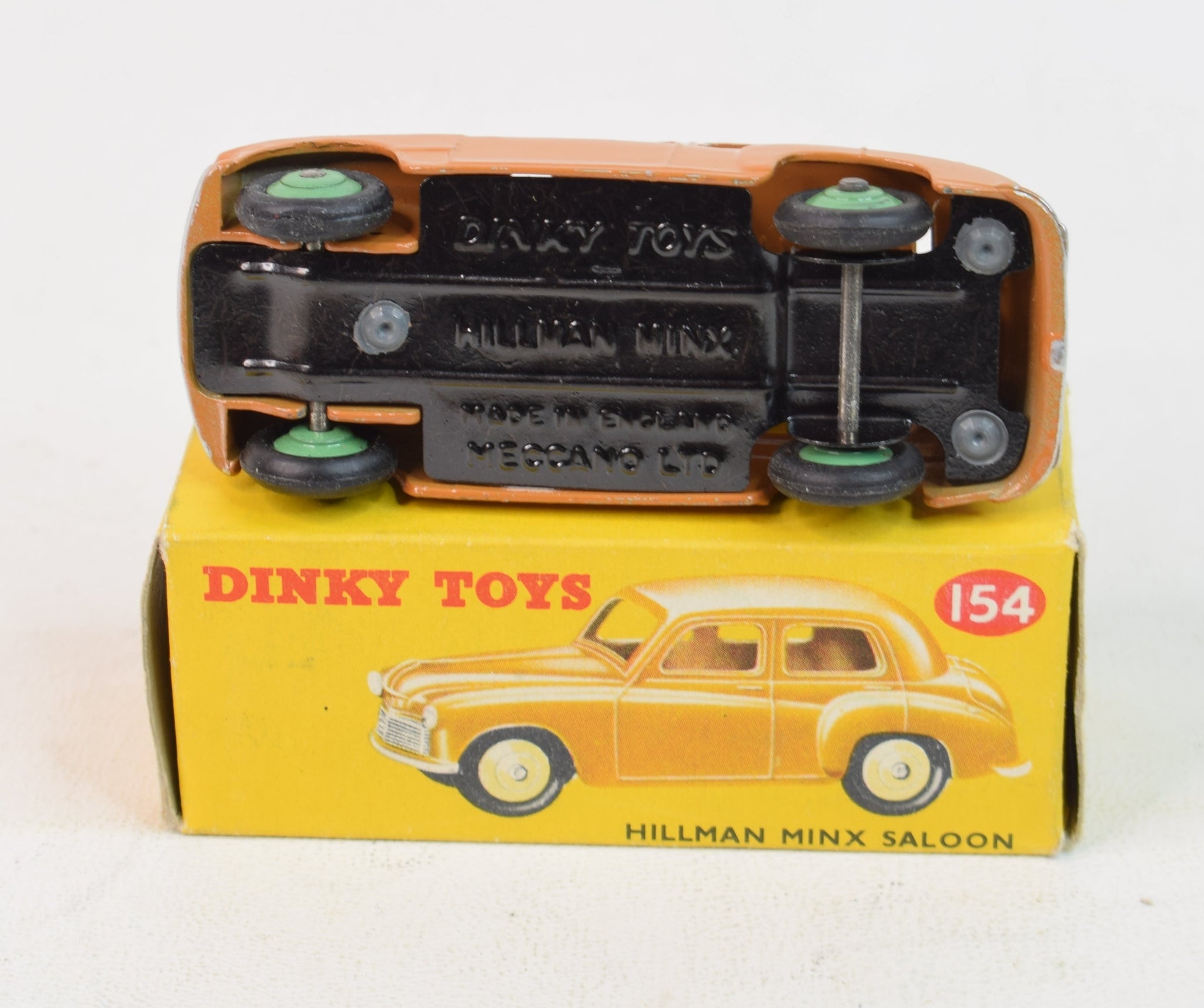 DINKY TOYS ENGLAND - 175 - Hillman Minx - vert et beige - En DINKY TOYS ENGLAND - 175 - Hillman Minx - vert et beige - En