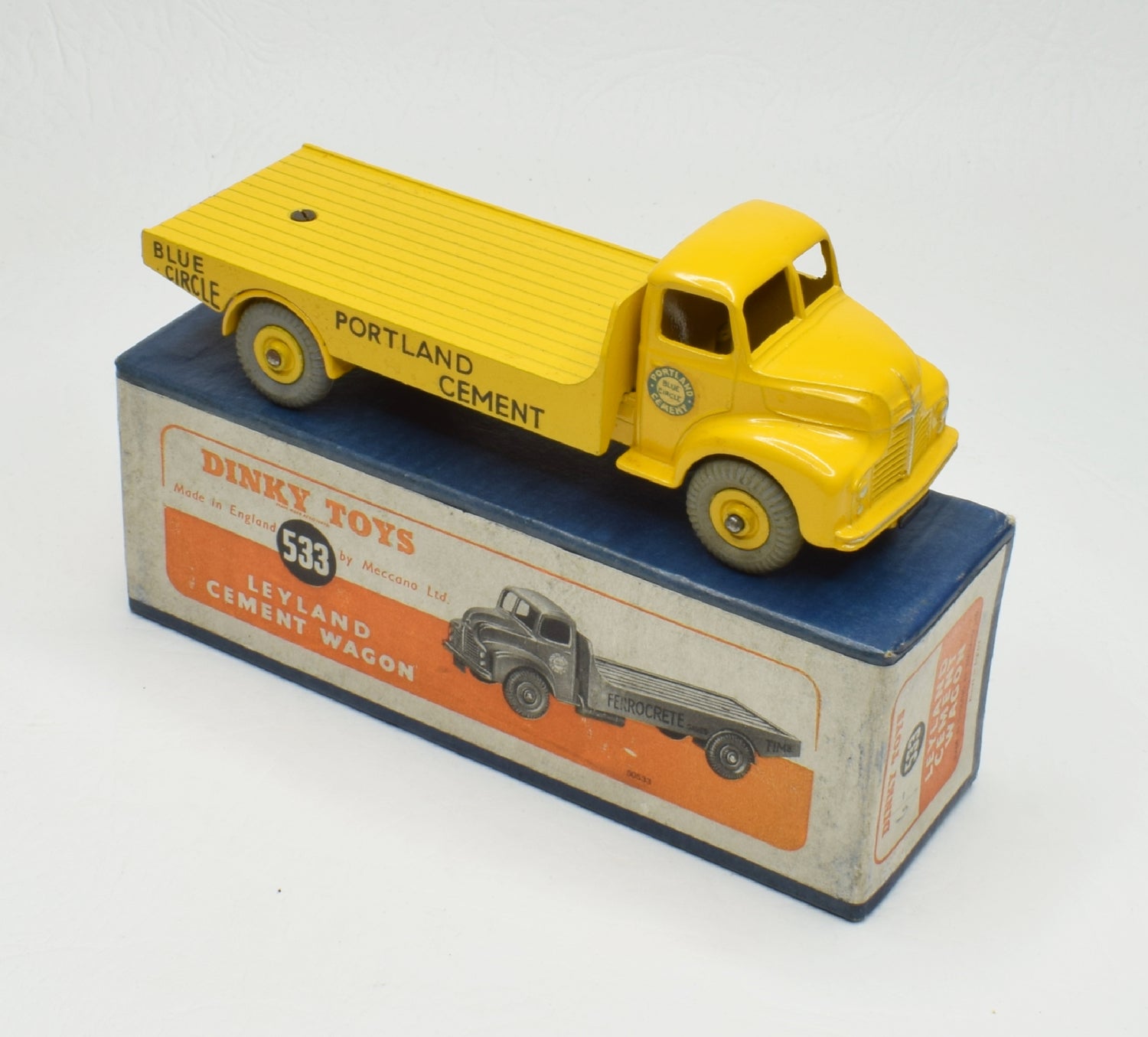 Dinky Toys 533 Leyland Cement Lorry Very Near Mint/Boxed