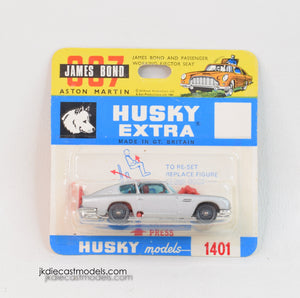 Husky models 1401 James Bond Aston Martin Mint/Lovely blister