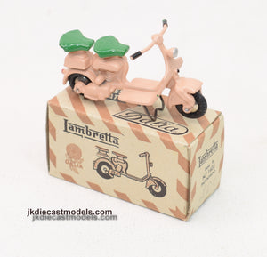 Dalia Lambretta A with Sidecar BICOLOR VERY RARE 1/32 ALL ORIGINAL Dalia Lambretta A with Sidecar BICOLOR VERY RARE 1/32 ALL ORIGINAL