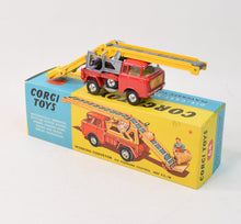 Corgi toys 64 Working conveyor Virtually Mint/Lovely box