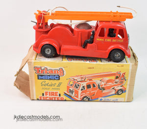 Tri-ang Minic Fire Engine Virtually Mint/Boxed