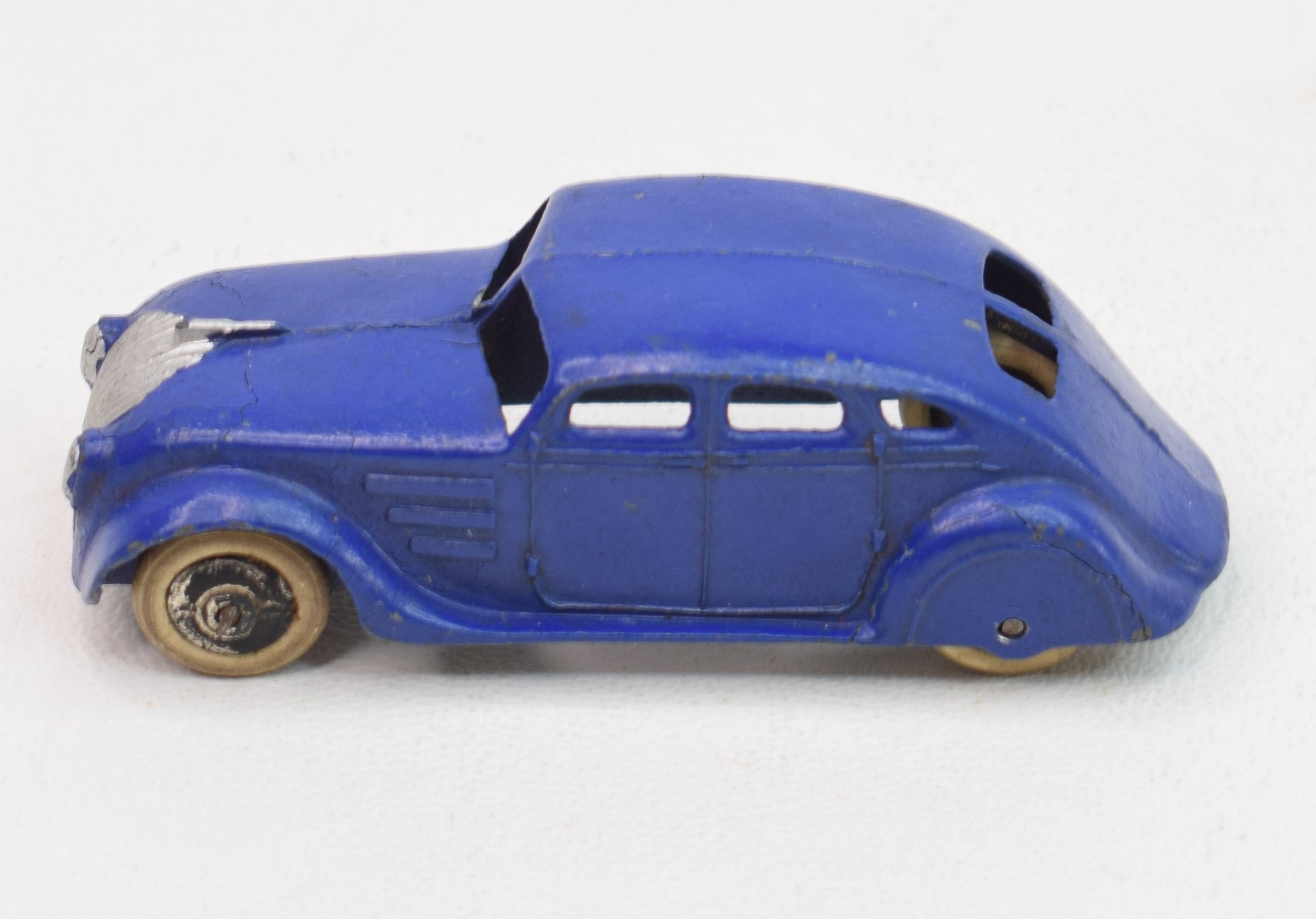 Dinky Toys 22h Streamlined Saloon Virtually Mint (1935/41) – JK
