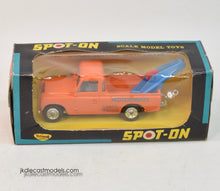 Spot-on 402 Crash Service Land-Rover Virtually Mint/Boxed