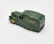 Dinky Toys 472 Austin Van "Raleigh Cycles" Virtually Mint/Unboxed 'Stenlund' Collection