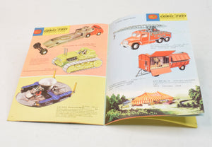 Corgi toys 9/1960 Catalogue (Without note referring to delay on Chipperfields 1123, GS12 & GS14)