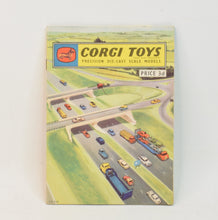 Corgi toys 9/1960 Catalogue (With note referring to delay on Chipperfields 1123, GS12 & GS14)