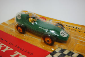 Dinky Toys 210 Vanwall Very Near Mint/Boxed