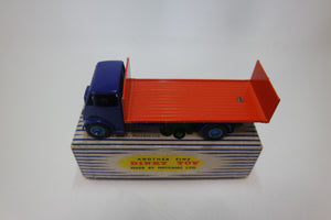 Dinky Guy 913 Guy With Tailboard Very Near Mint/Boxed