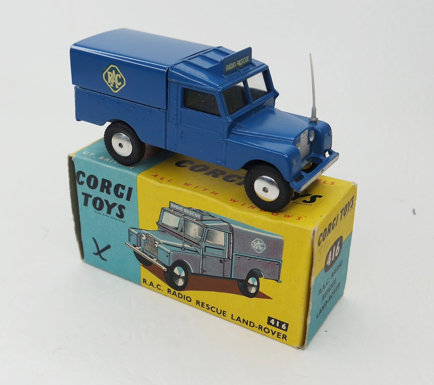 Corgi Toys 416 R.A.C Land-Rover Very Near Mint/Boxed (C.C)