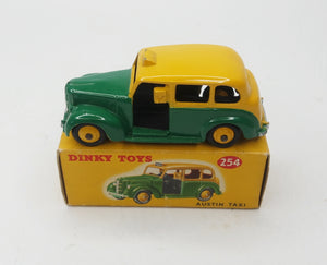 Dinky Toys 254 Austin Taxi Very Near Mint/Boxed (C.C)