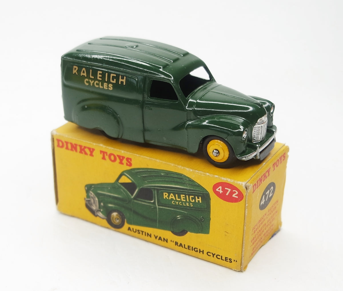 Dinky Toys 472 Austin Van 
